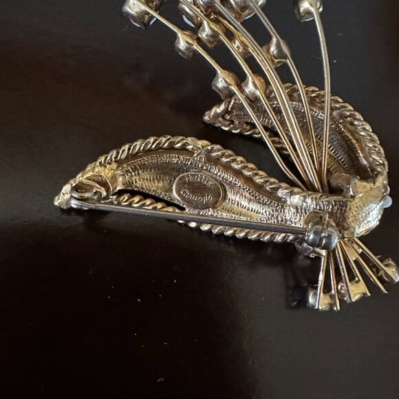Rare Hattie Carnegie Signed Brooch Pin in Gold Faux Pearls & Rhinestones! - Picture 8 of 10